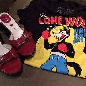 Lone wolf t shirt